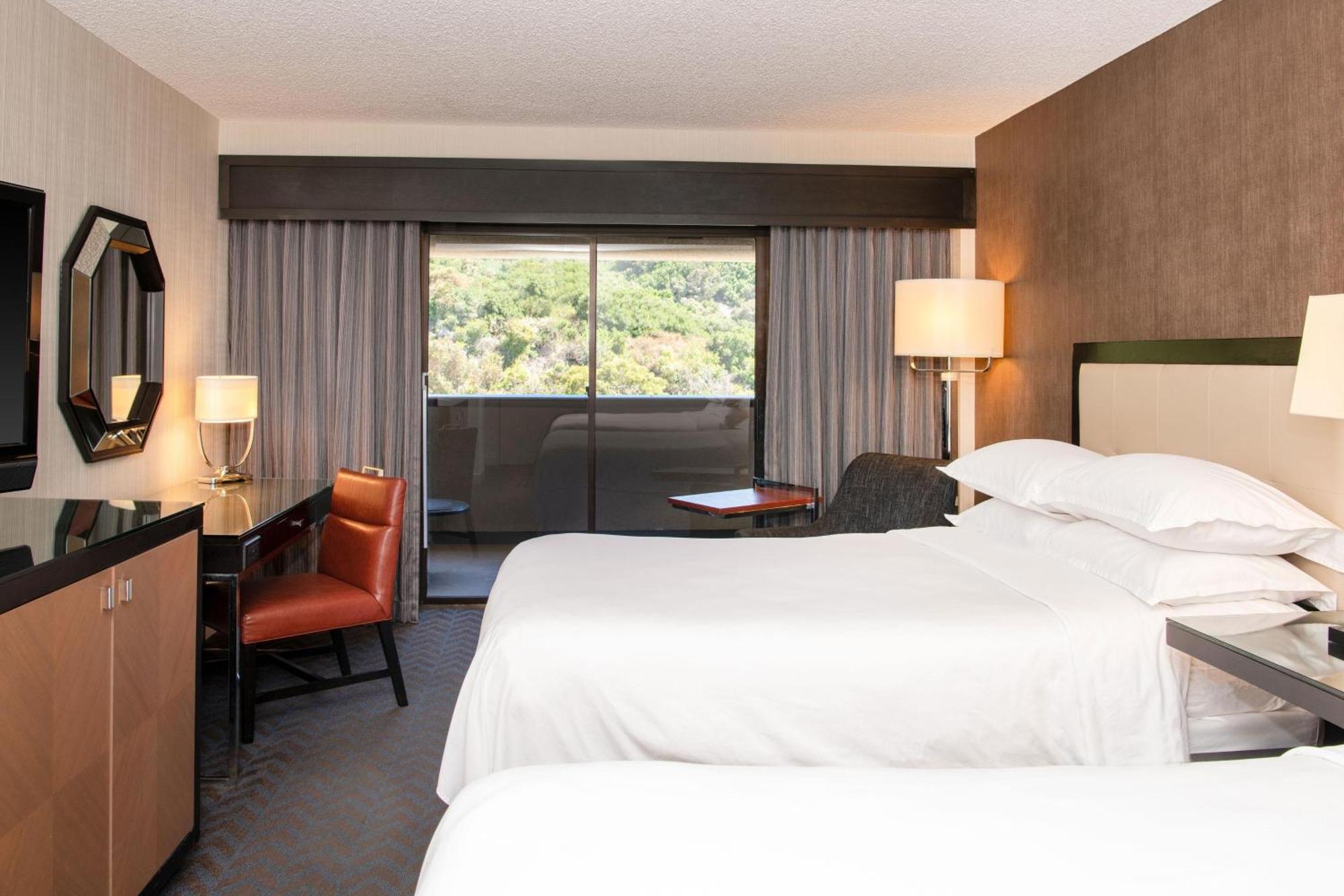 Sheraton Mission Valley San Diego Hotel Exterior photo
