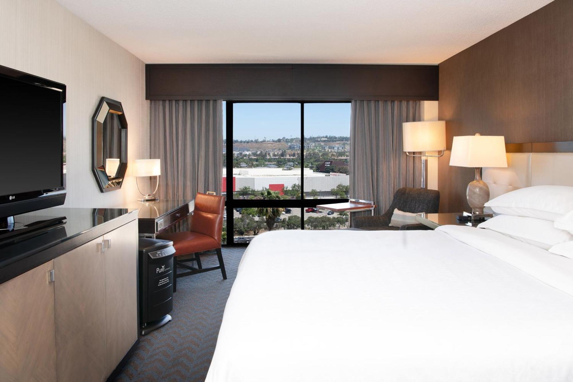 Sheraton Mission Valley San Diego Hotel Exterior photo